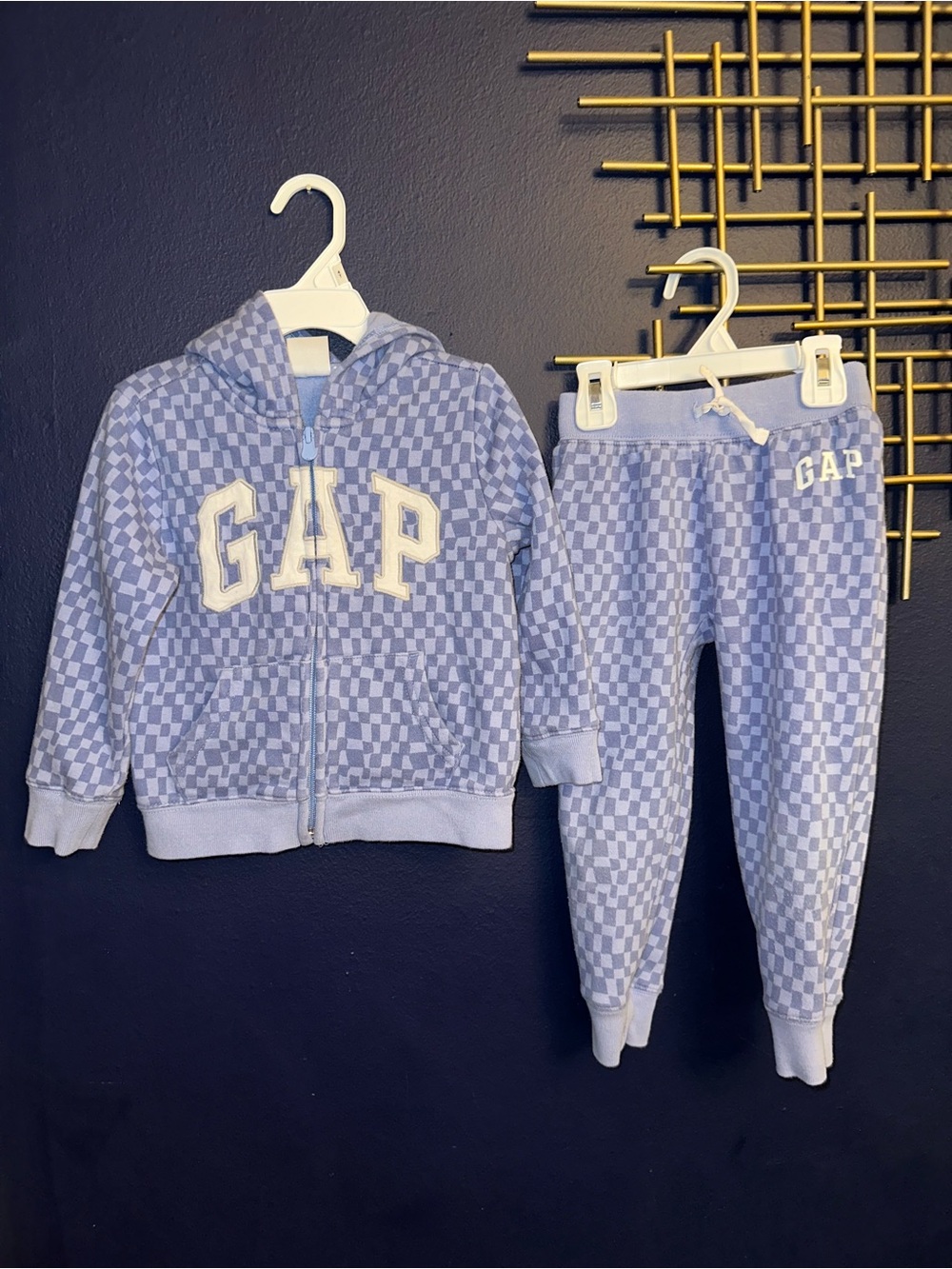GAP Kids Hoodie & Joggers Set size 4
